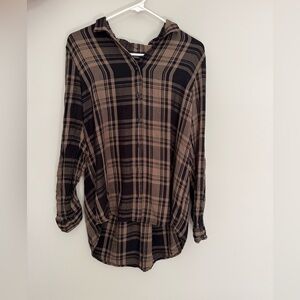 Vici Black Plaid Button-Down Shirt